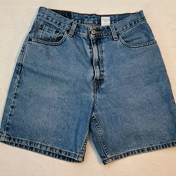 Levi's Pants - VTG Levi's hi-waist jean shorts mom denim shorts 8